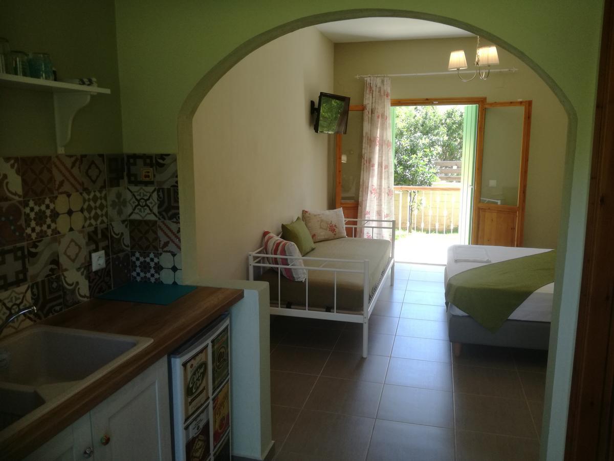 Kallisti Seaside Studios Skopelos Agnontas الغرفة الصورة
